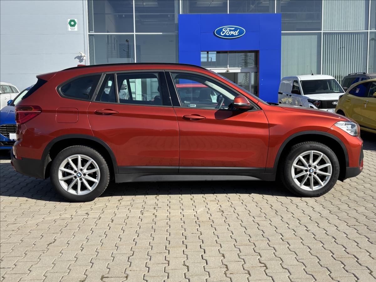 BMW X1, 1,5 18i sDrive 100kW Advantage - fotka 6