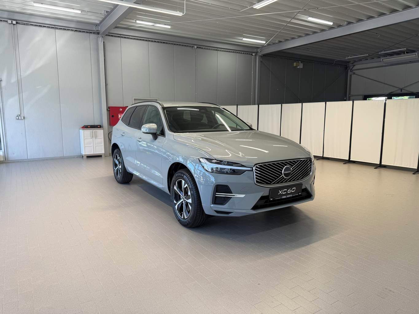 Volvo XC60, B5 2.0L 250+14 HPAT8 AWD CORE - fotka 6
