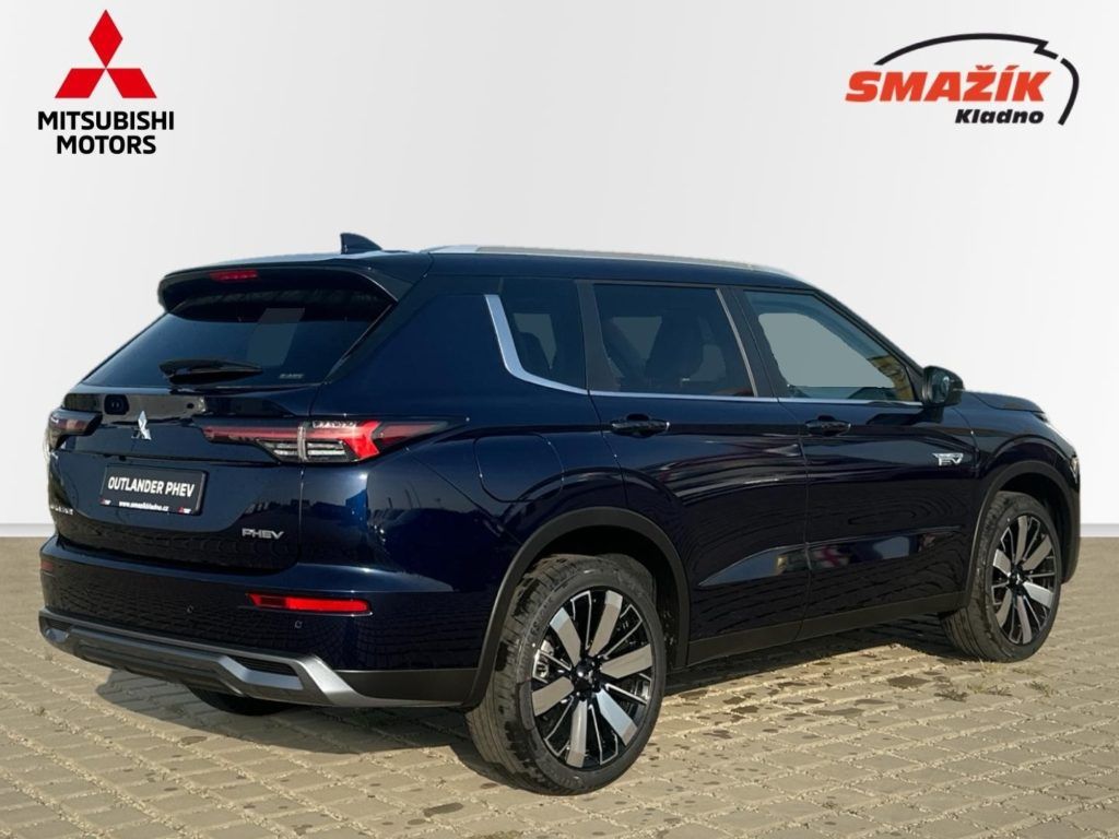 Mitsubishi Outlander, 2,4 PHEV INTENSE +MY25 - fotka 4