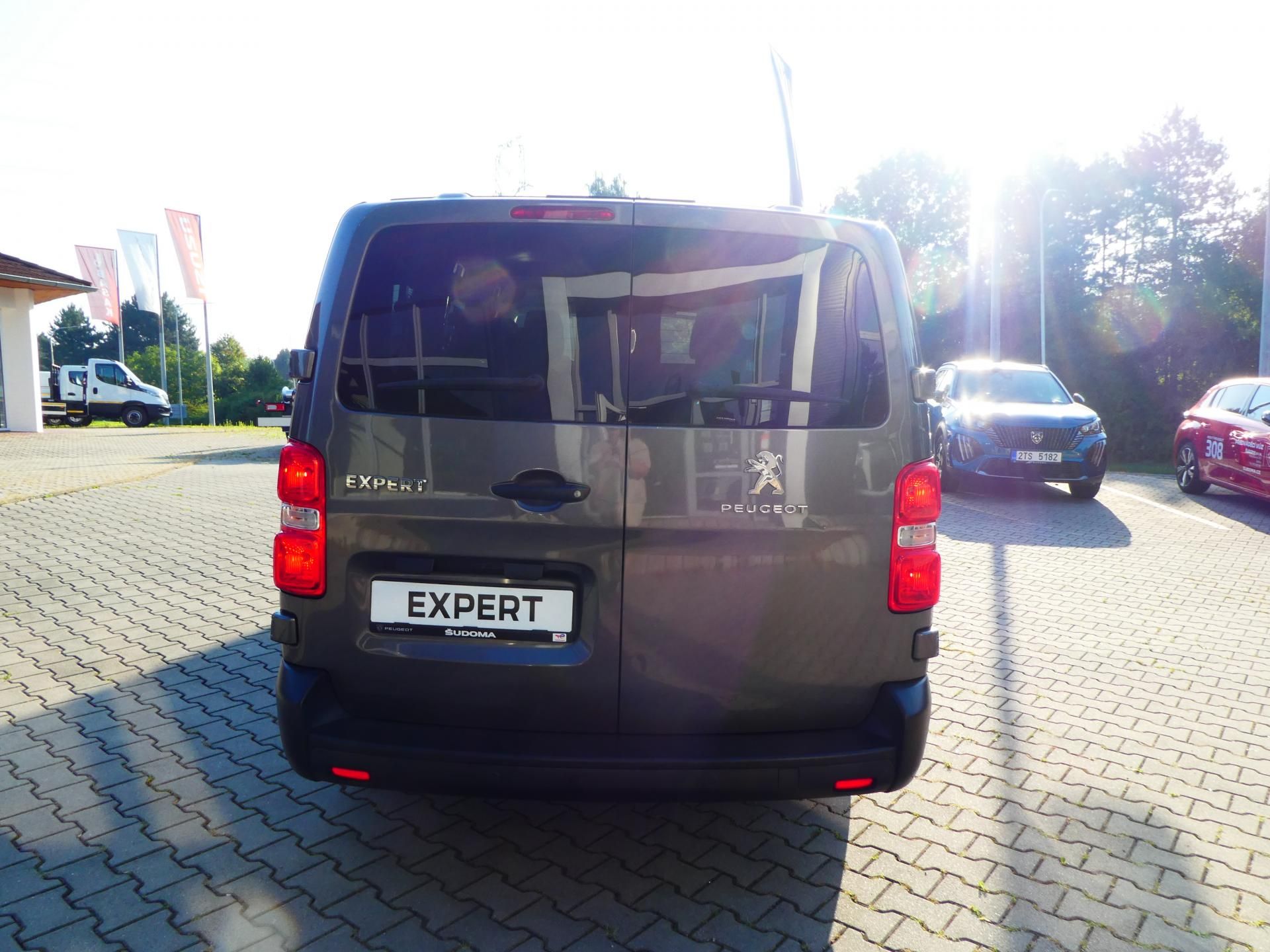 Peugeot Expert, COMBI Long 120k MAN6 9 míst - fotka 6
