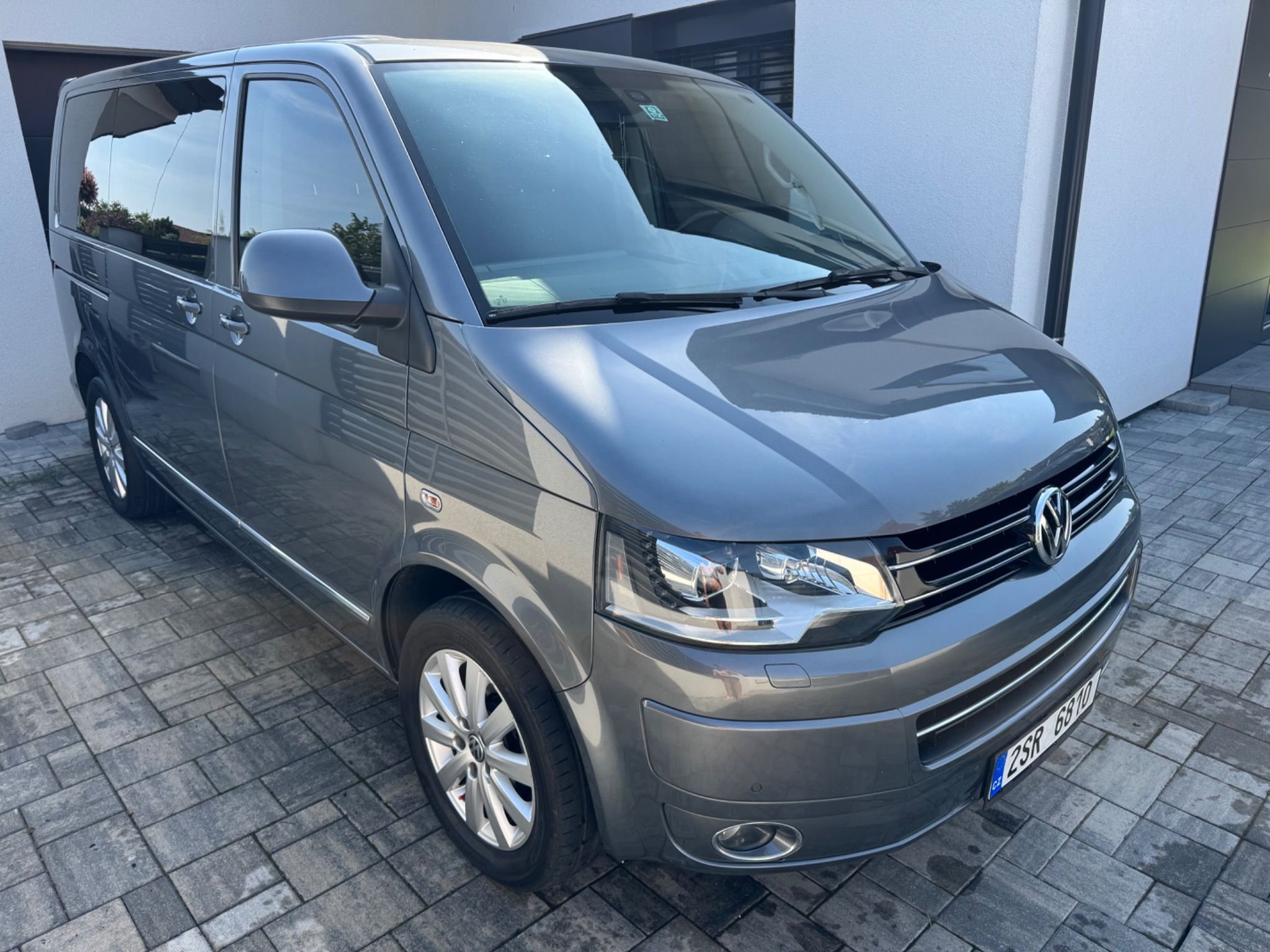 Volkswagen Multivan, NOVÝ MOTOR,HIGHL.,4x4,DSG,T5.1 - fotka 4