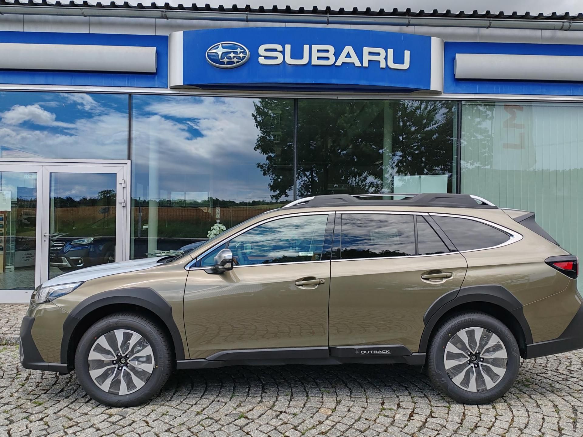 Subaru Outback, 2,5 Touring - fotka 2