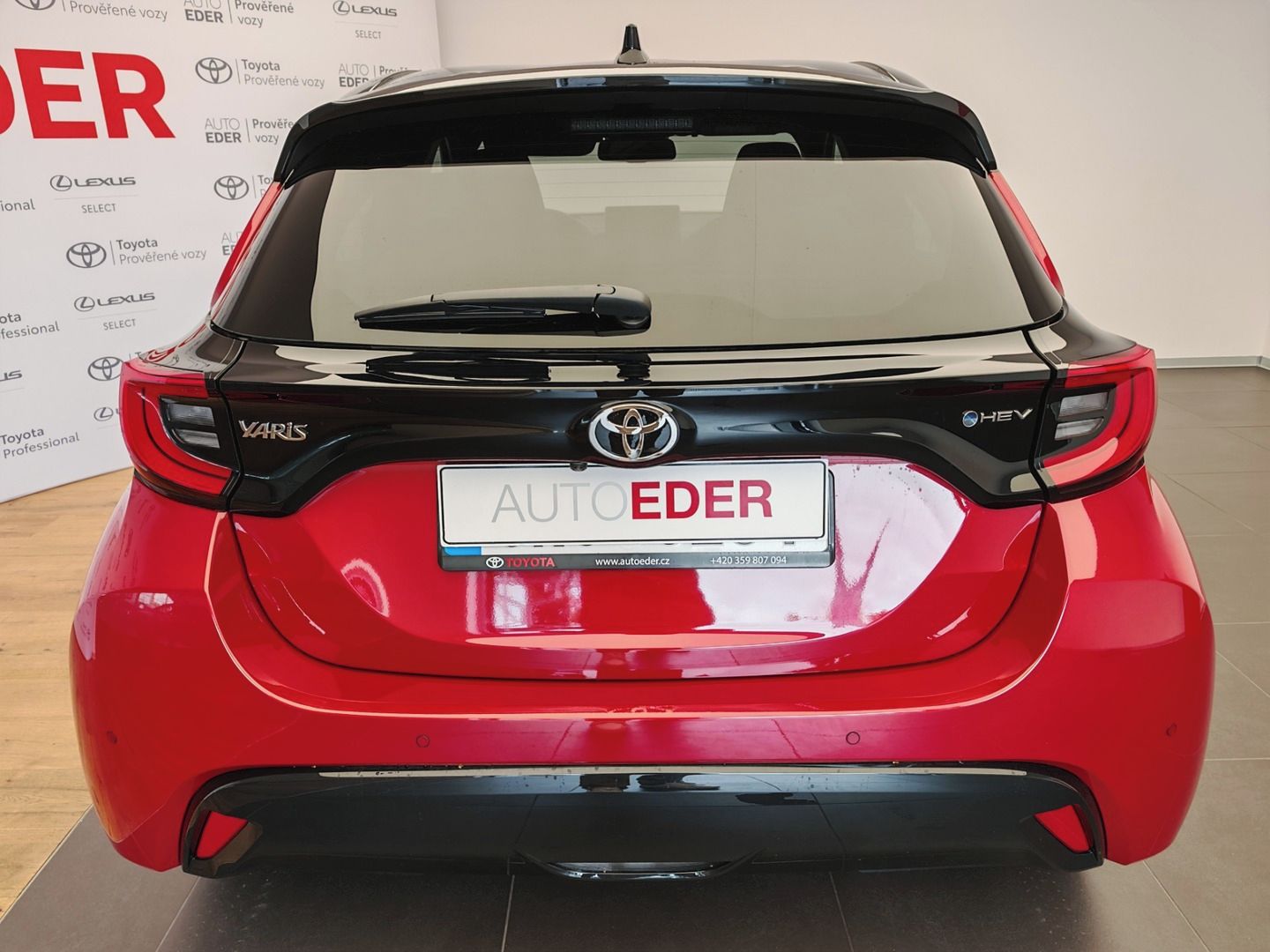 Toyota Yaris, 1.5 TNGA HEV Executive VIP - fotka 4