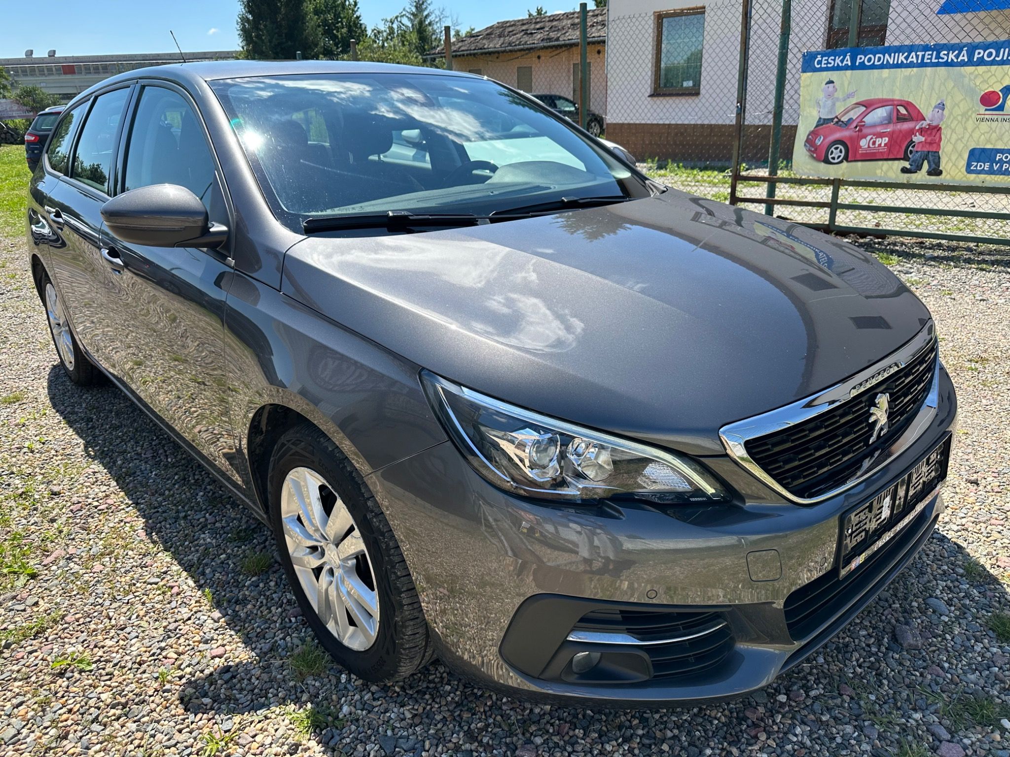Peugeot 308, SW 1,2 PureTech NAVI, ALU KOLA - fotka 2