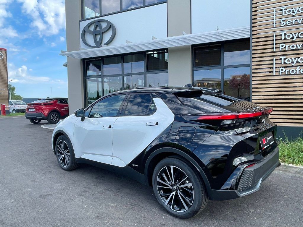 Toyota C-HR, 2.0 Hybrid 4x4 Executive Prem - fotka 5