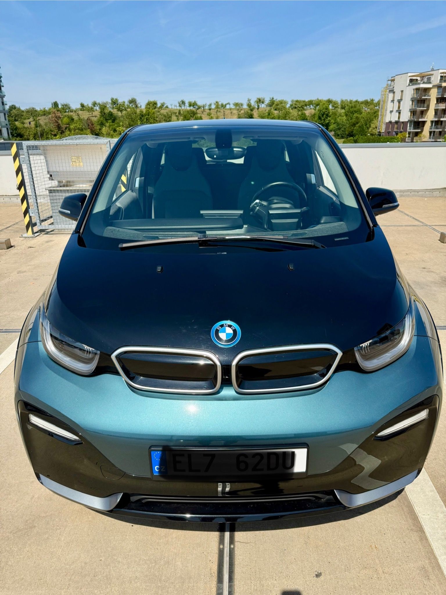 BMW i3, i3S,135kw,120Ah,12/2021 - fotka 4