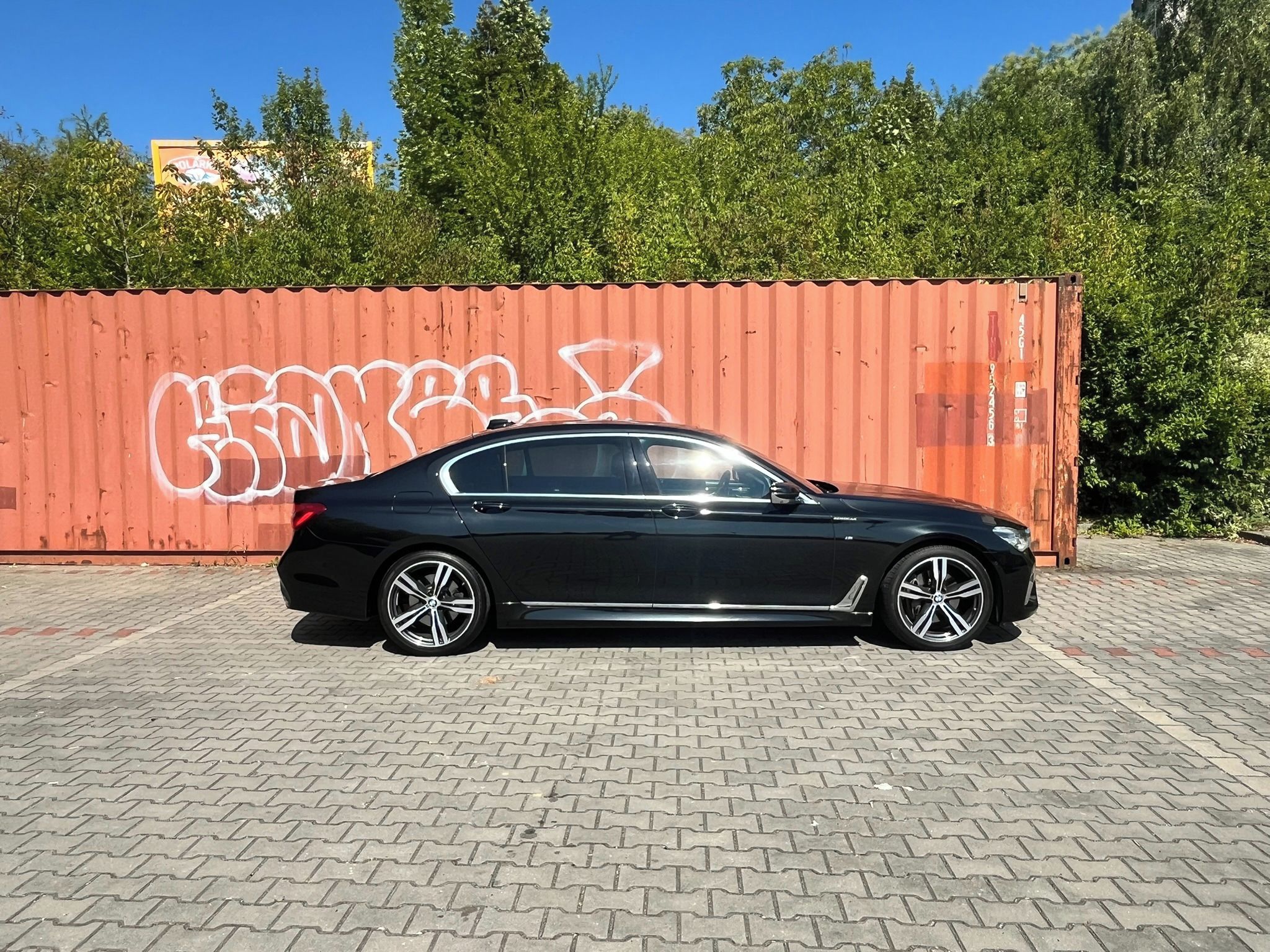 BMW Řada 7, 740ld LONG, 320k,DPH, 1.MAJ,ČR - fotka 6