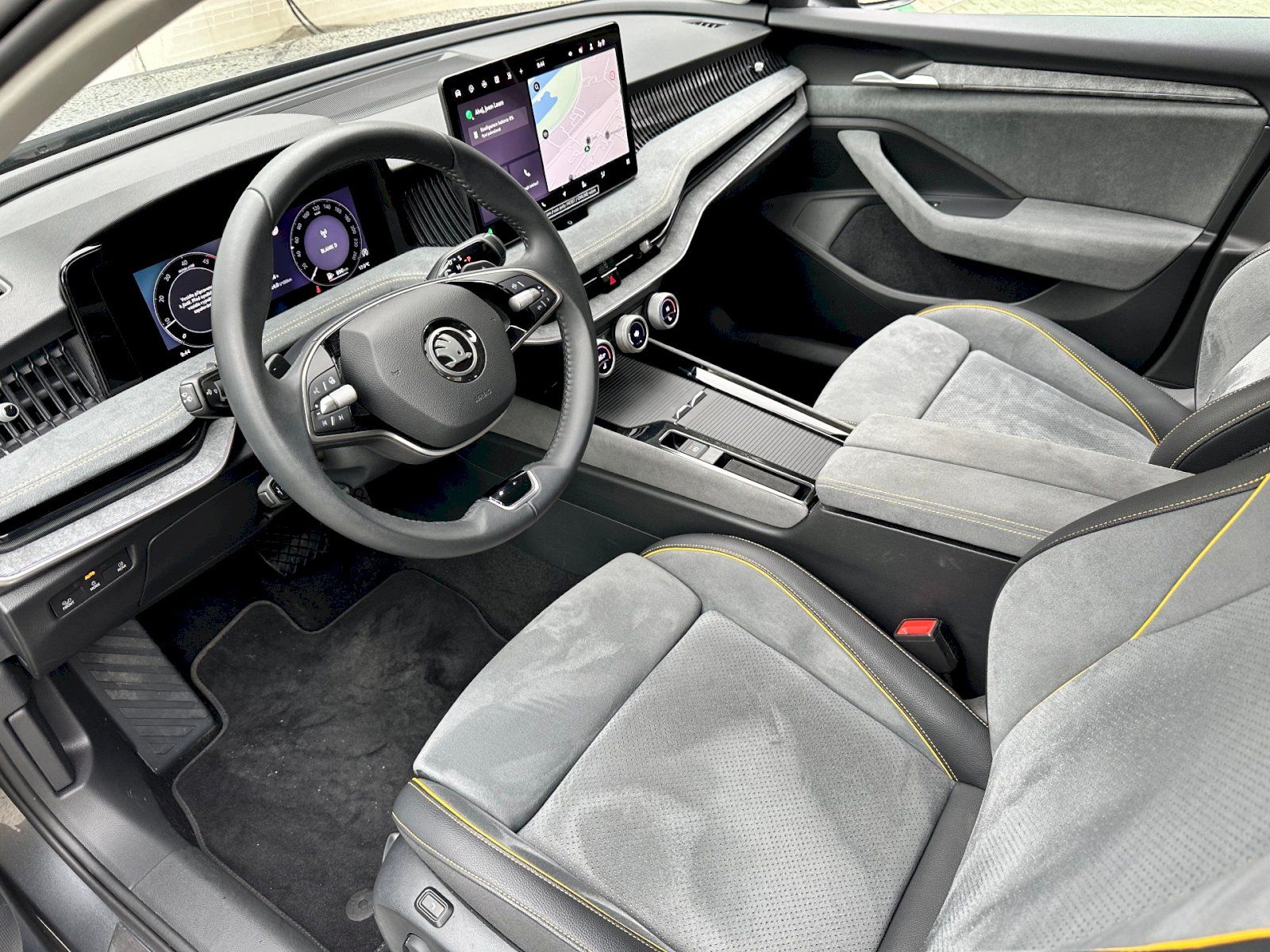 Škoda Superb, 2.0 TDI 142kW 4x4 Selection Co - fotka 6