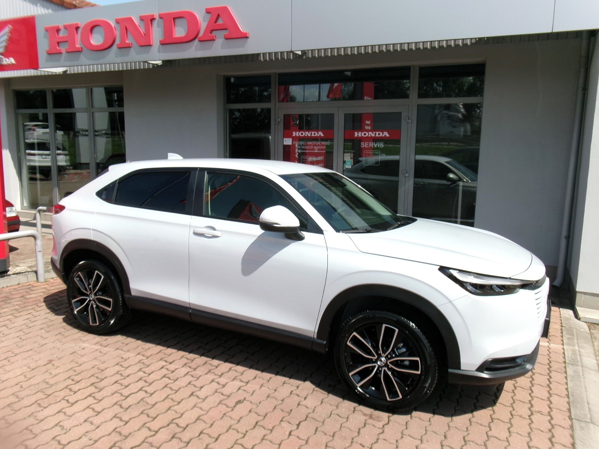 Honda HR-V, 1.5e:HEV ELEGANCE 2026 - fotka 3