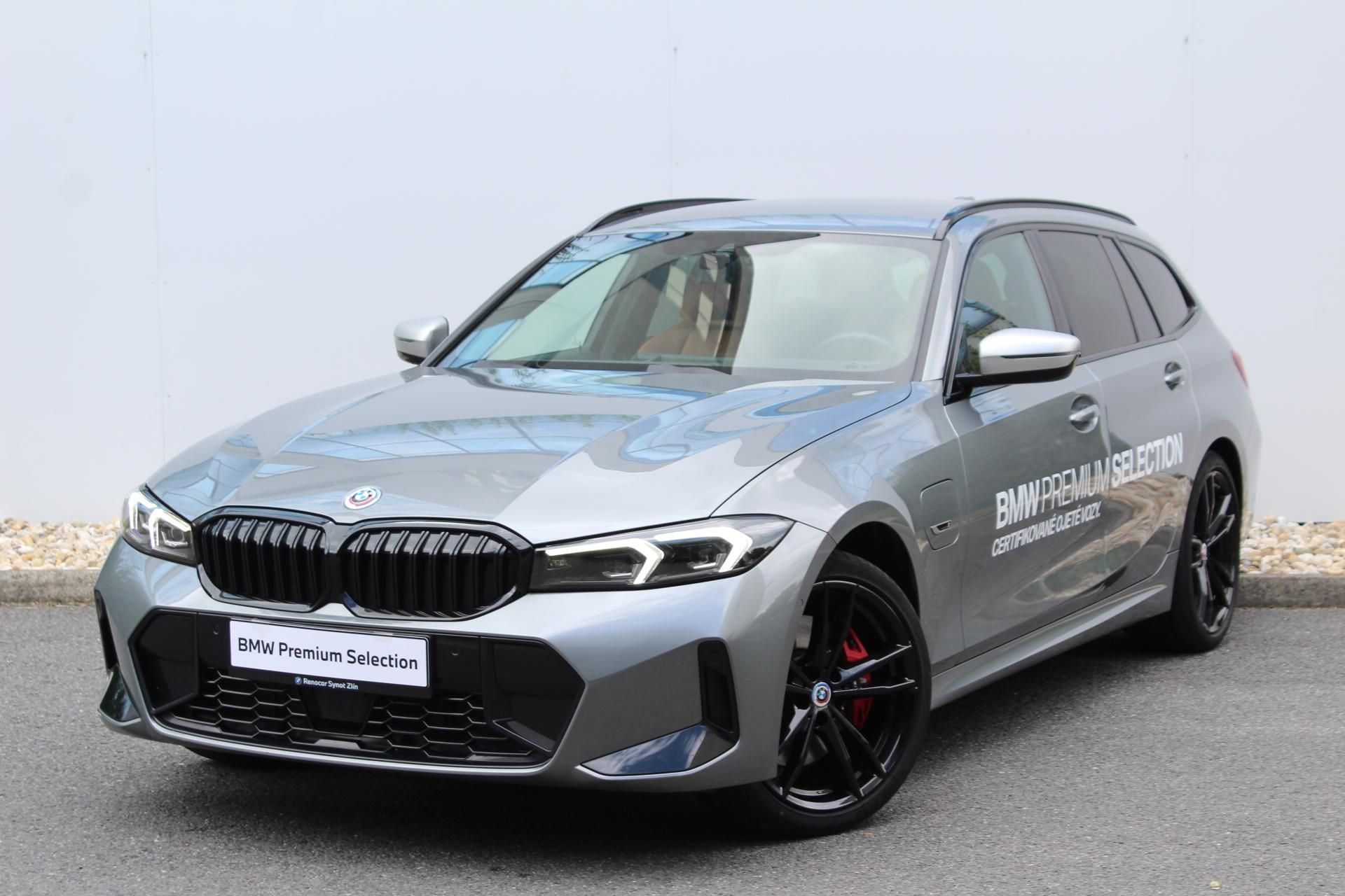 BMW Řada 3, 330e xDrive Touring
