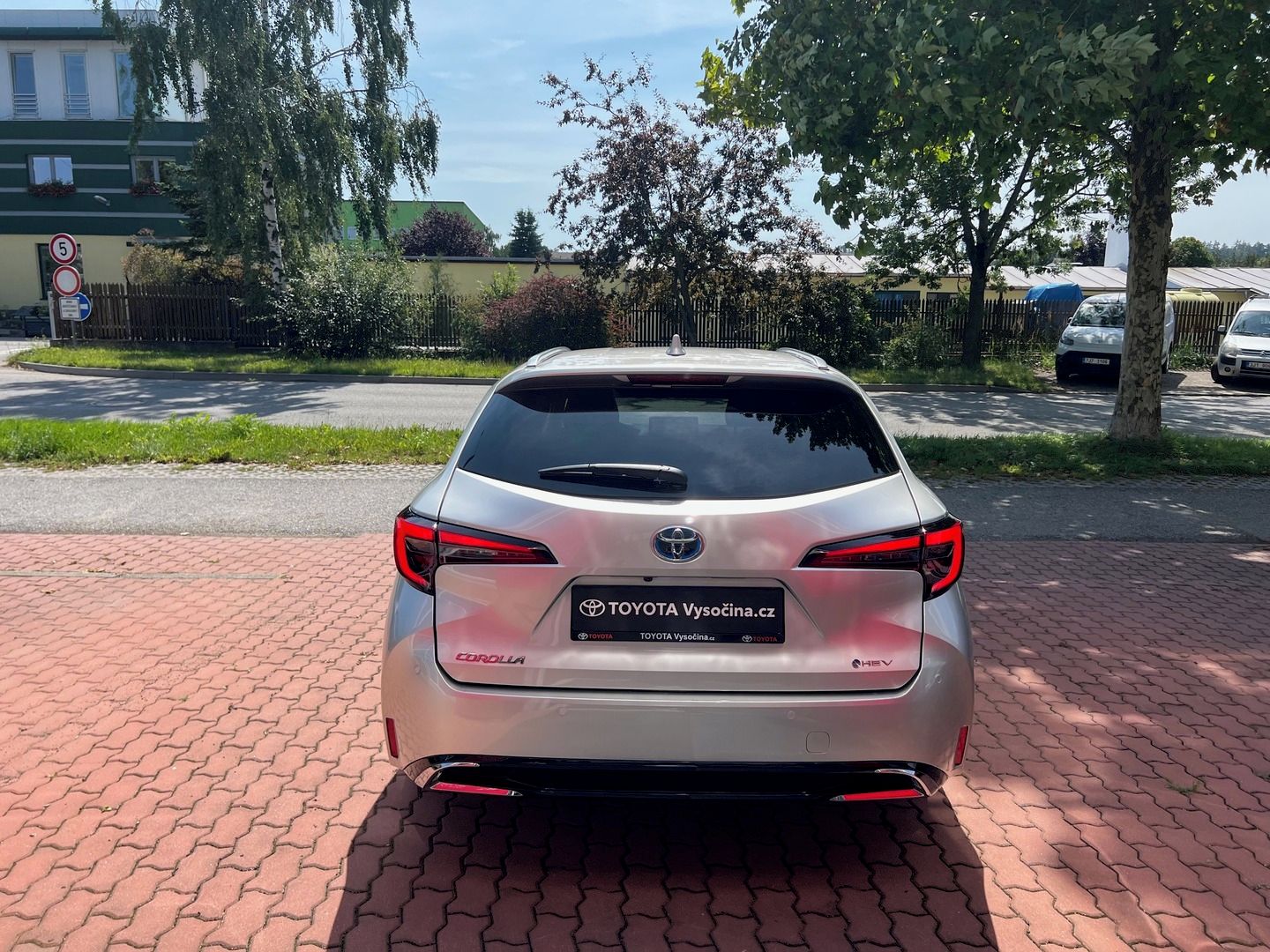 Toyota Corolla, Corolla TS 1.8 hybrid e-CVT - fotka 6