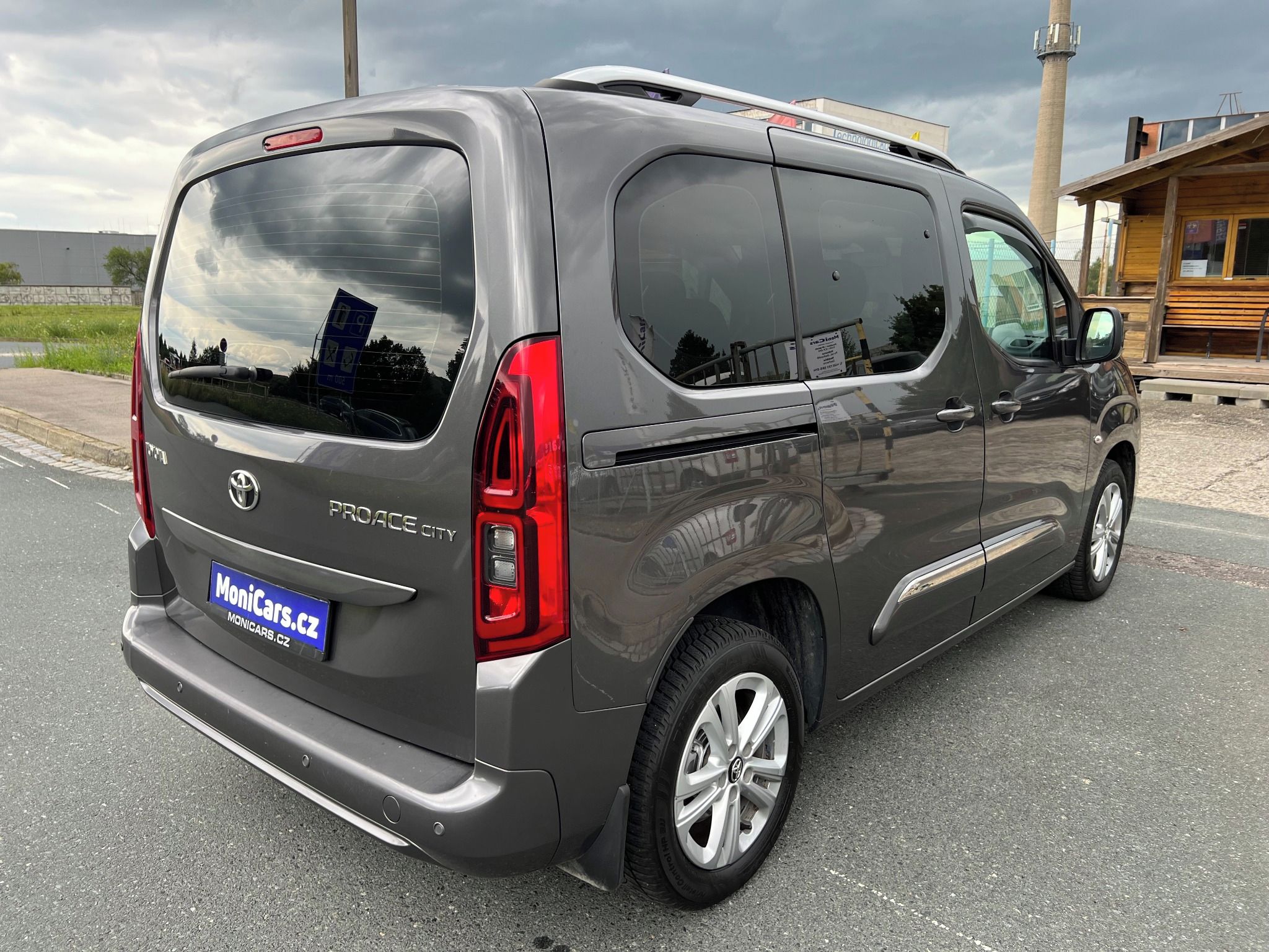 Toyota Proace City, 1.5 D-4D 75kW PĚKNÉ - fotka 5
