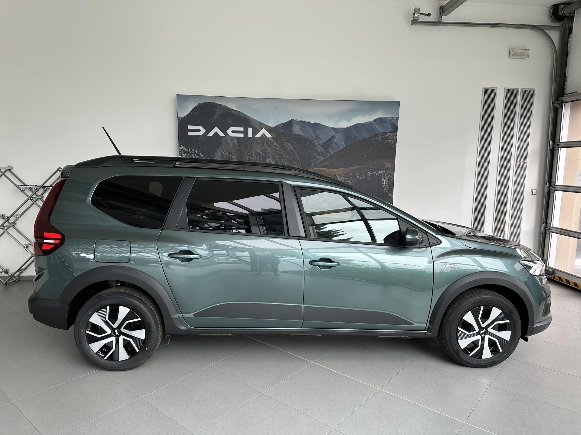 Dacia Jogger, Hybrid 7 míst - VÝPRODEJ - fotka 4
