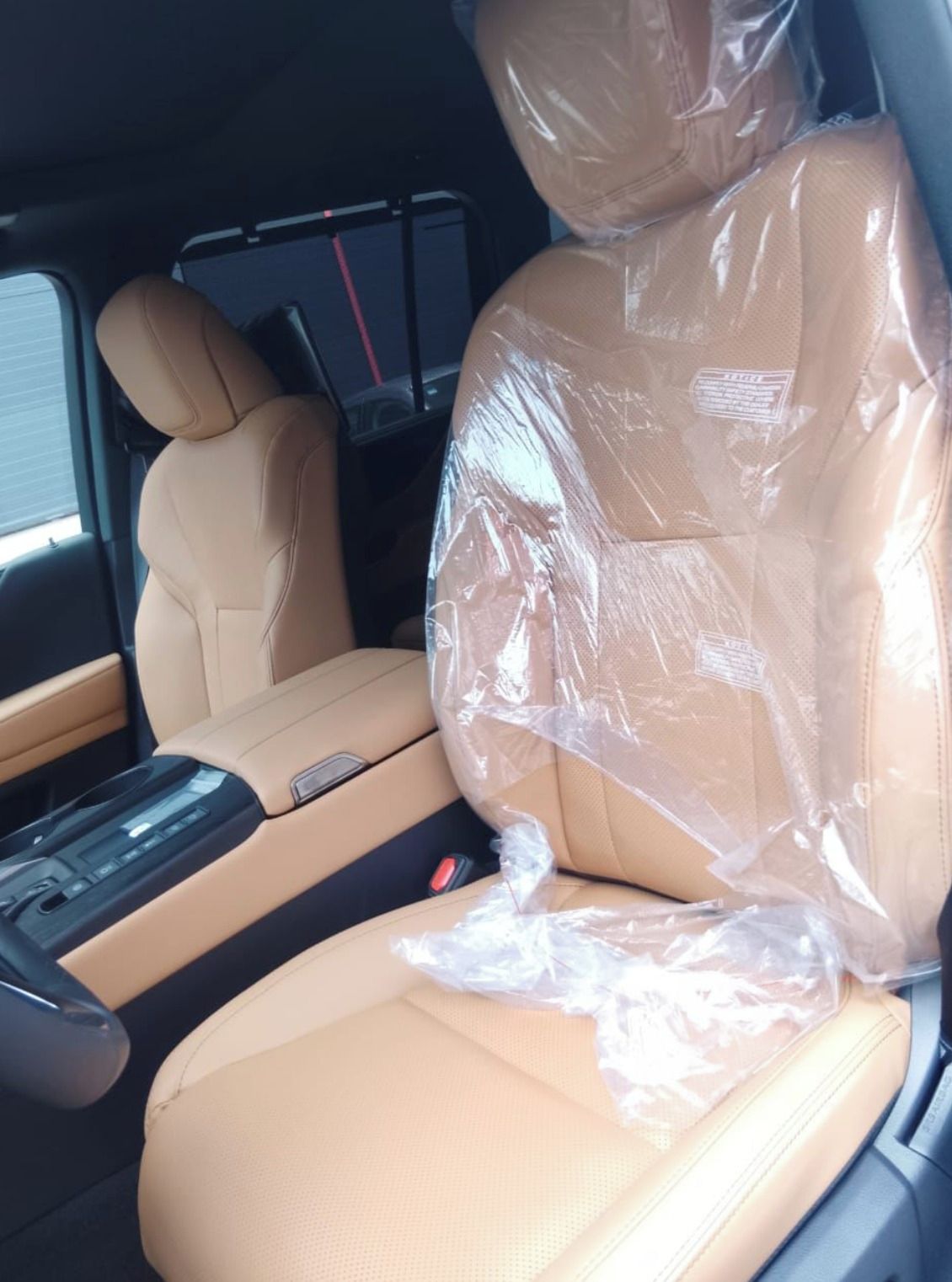 Lexus, LX 700h Luxury - fotka 5