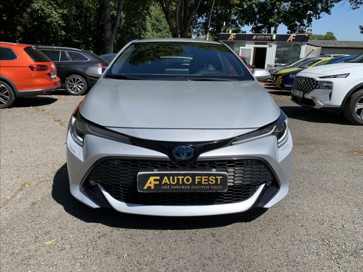 Toyota Corolla, 1,8 HEV,ČR,SERVISKA - fotka 2