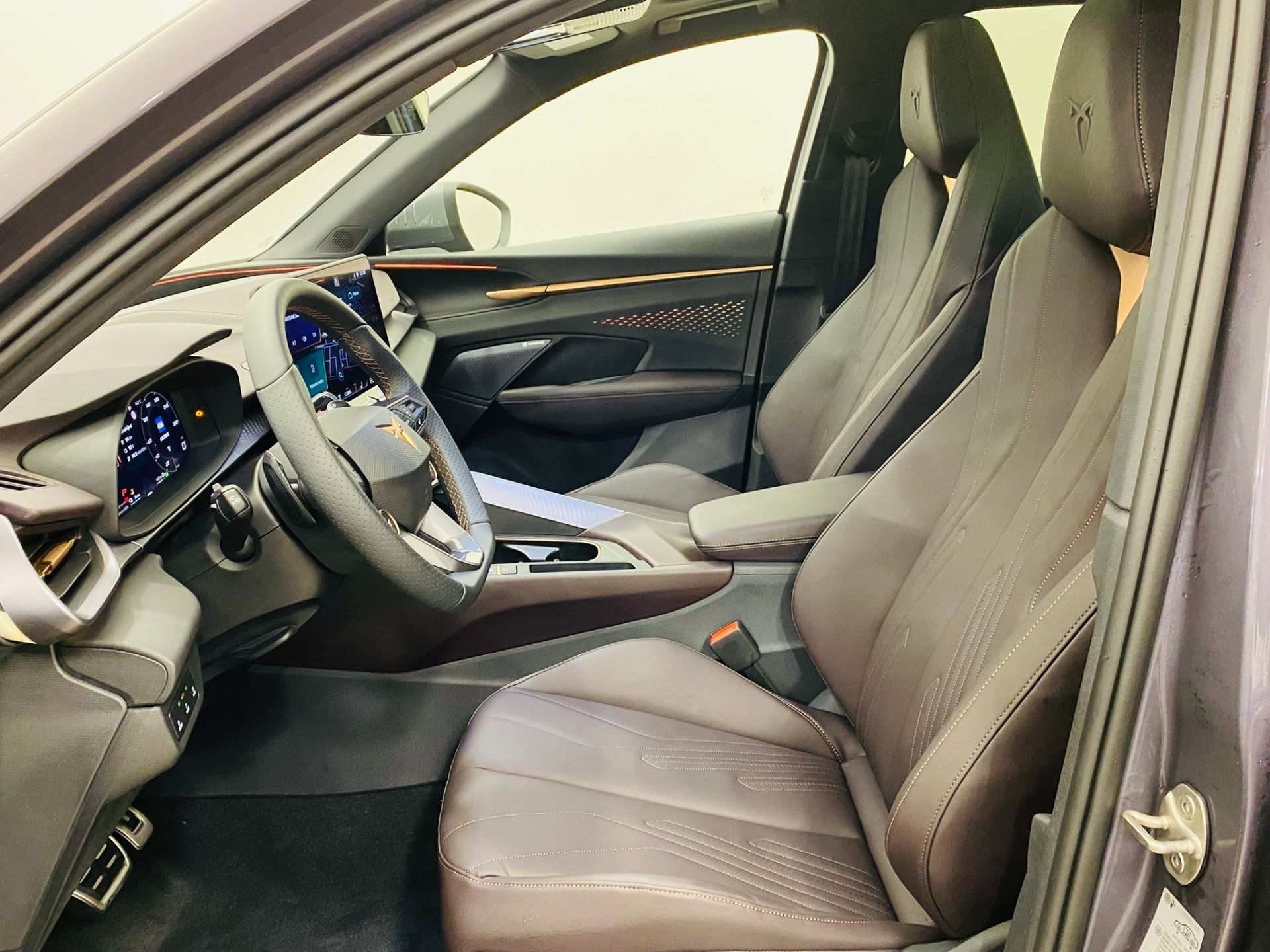 Cupra Terramar, 1.5 TSI VZ e-HYBRID 200kW - fotka 5