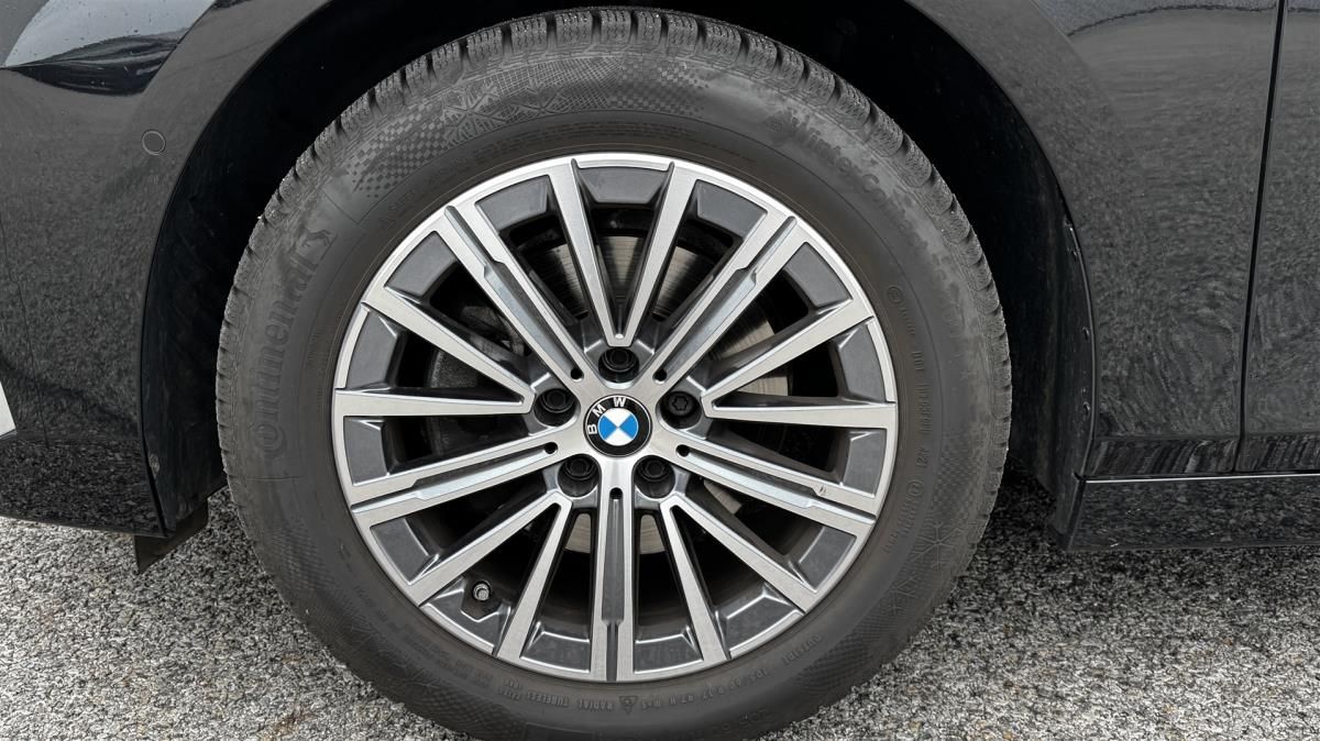 BMW Řada 2, 218d - fotka 4