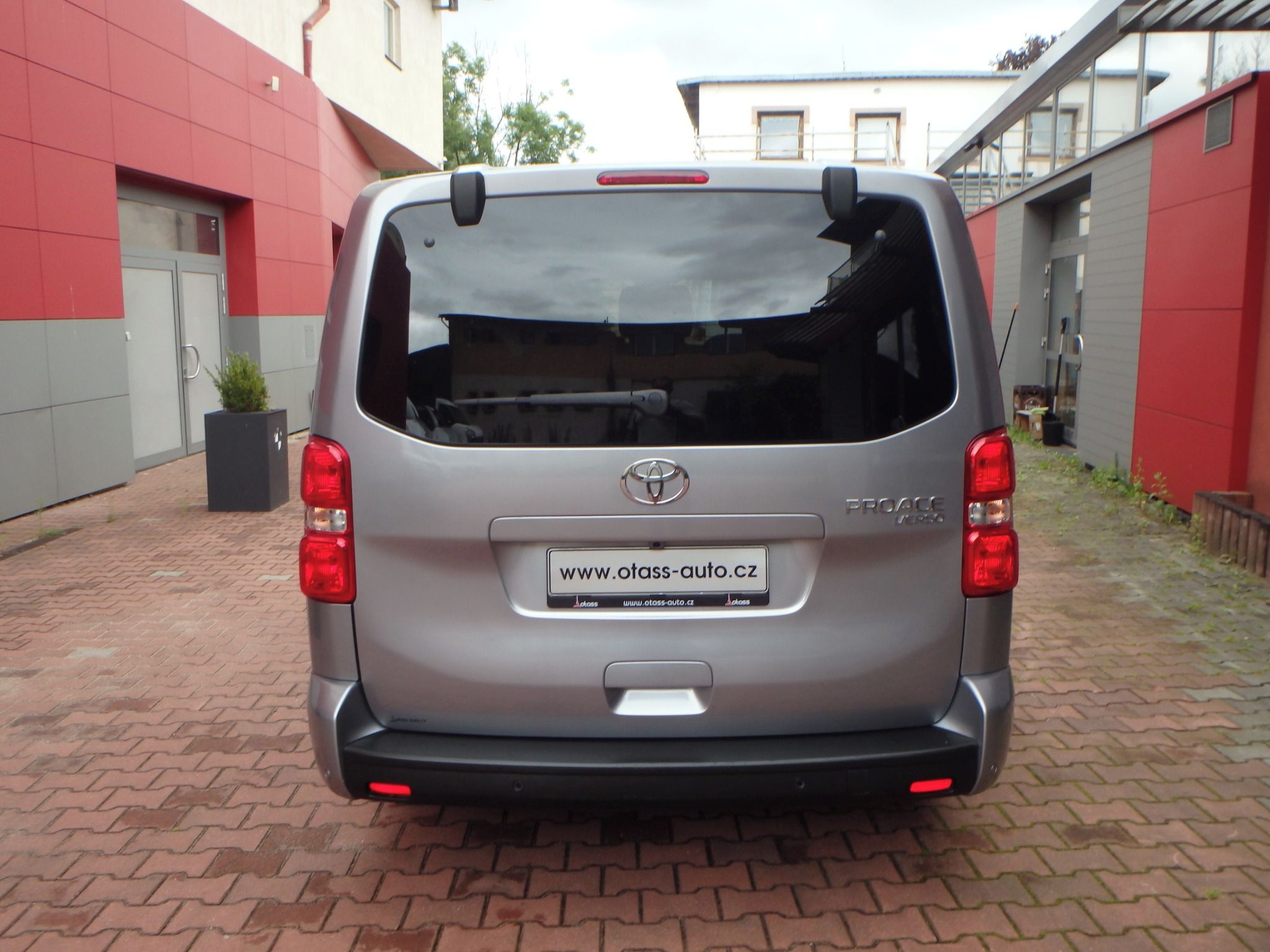 Toyota Proace, L2 - AT,LED,NAVI, ACC , 8míst - fotka 5
