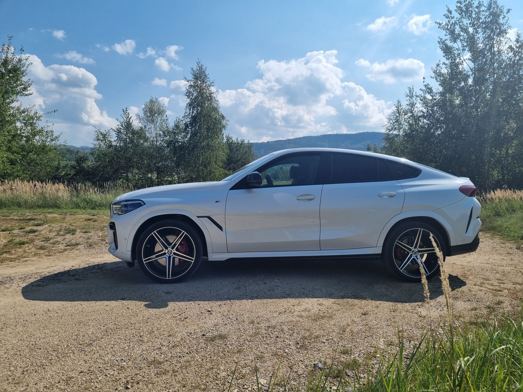 BMW X6 - fotka 2