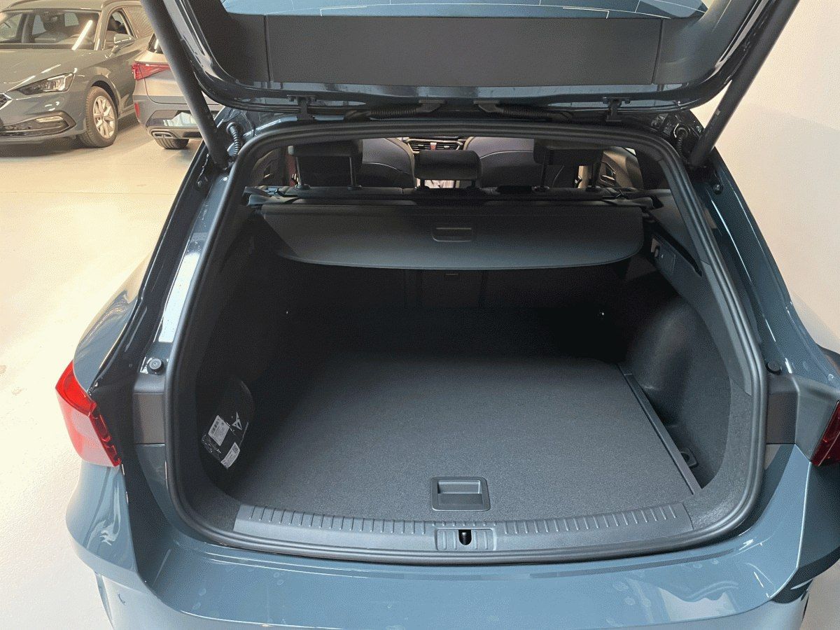 Cupra Leon, Sportstourer 1.5 TSI 150 - fotka 6