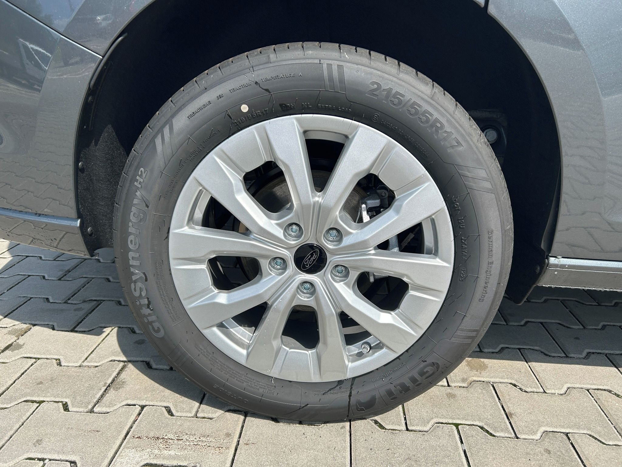 Ford Tourneo Connect, 1.5 Ecoboost 85kW AT Titanium - fotka 4