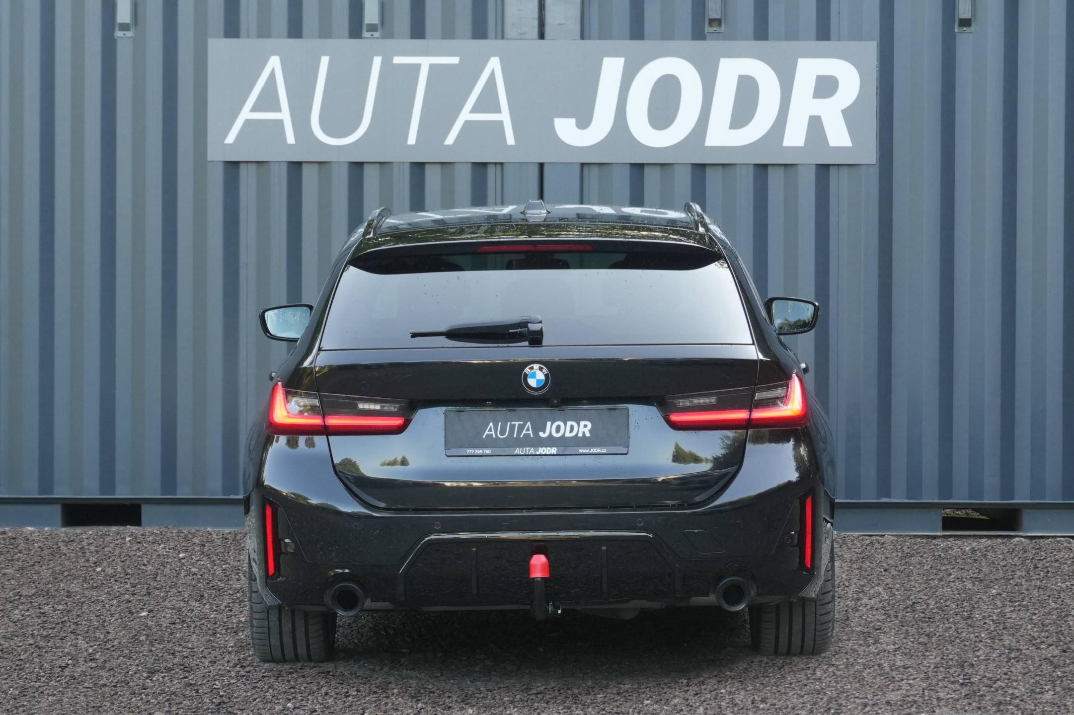 BMW Řada 3, 330d xDrive, Tažné, Kamera - fotka 6