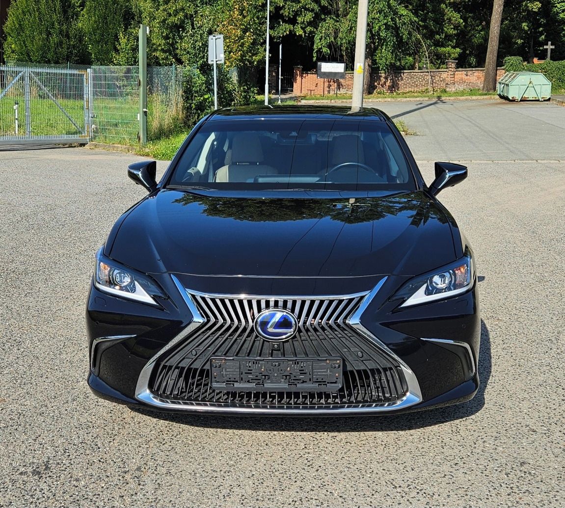 Lexus ES 300h, 2.5i+el 131kW hybrid 60700km! - fotka 3