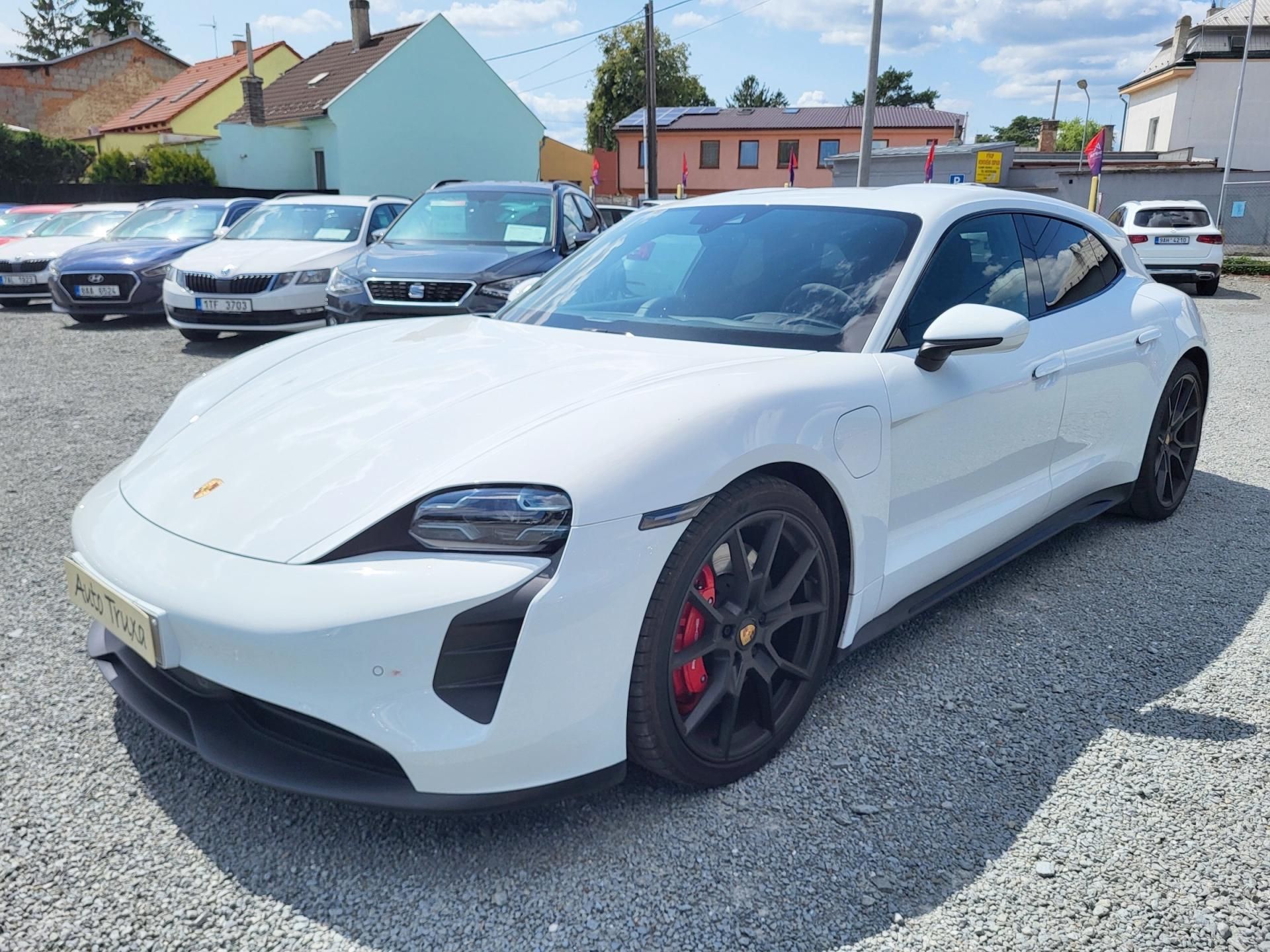 Porsche Taycan, GTS 440kW 4S Electric - NOVÉ