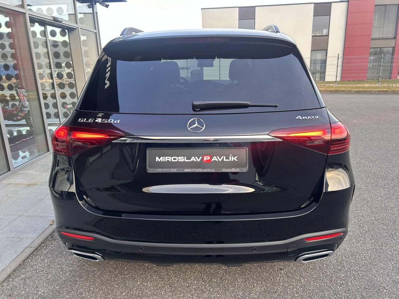 Mercedes-Benz GLE, 450d 4MATIC AMG NIGHT - fotka 6