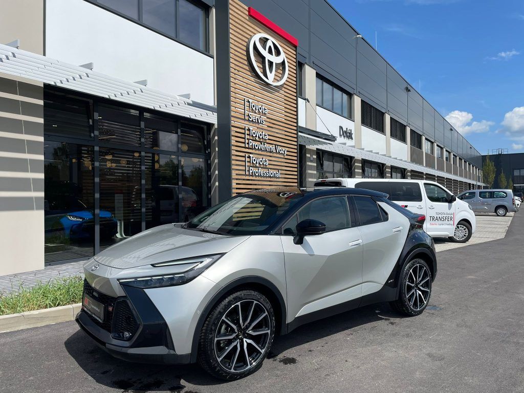 Toyota C-HR, 2.0 Hybrid 4x4 GR Sport Premie - fotka 3