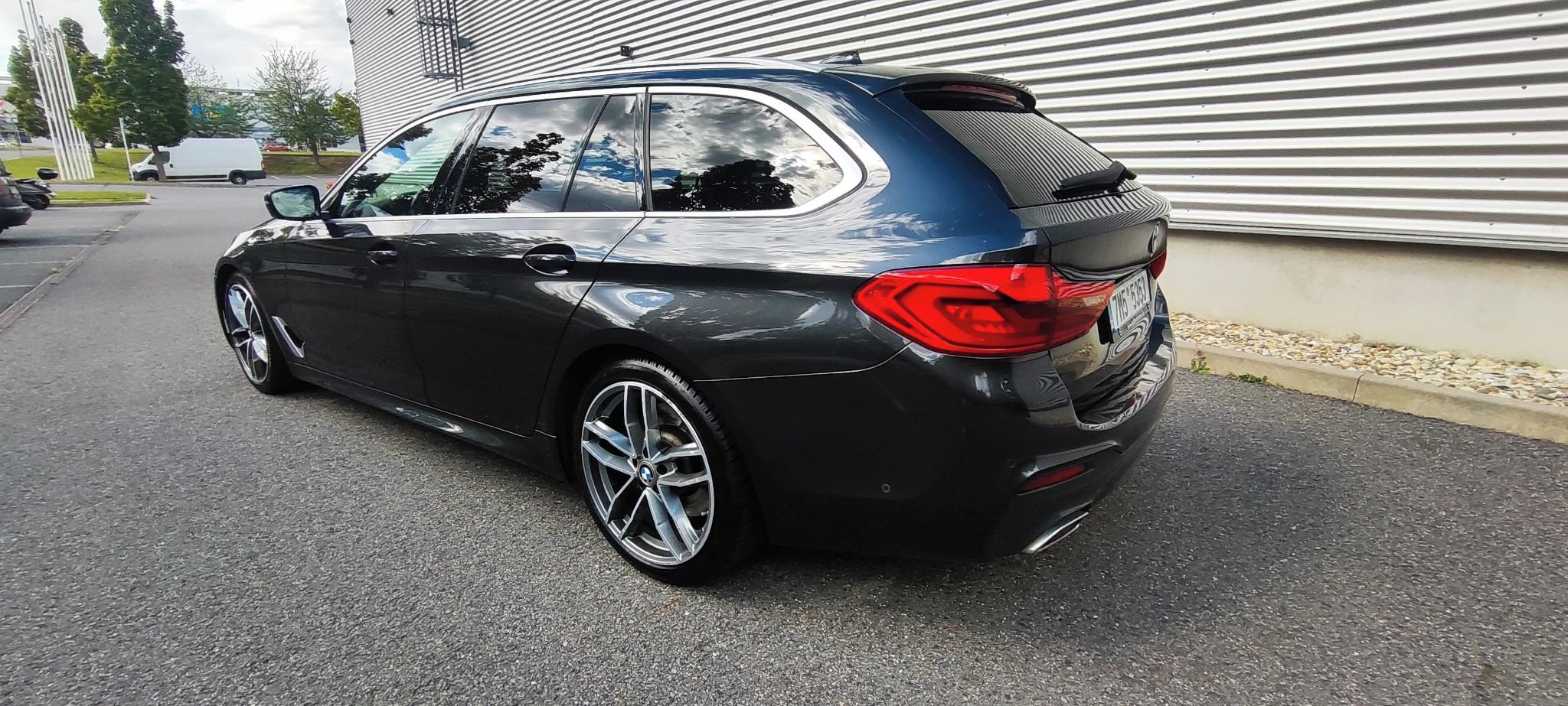 BMW Řada 5, 530d Touring M paket  DPH - fotka 3