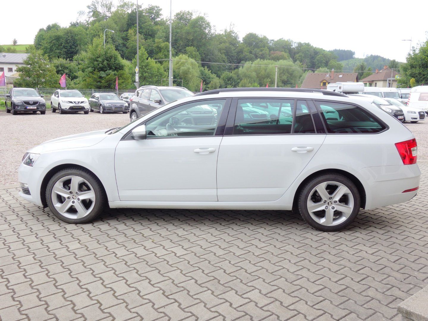 Škoda Octavia, 2.0TDI 110kW DSG -VÝBAVA-DPH! - fotka 5