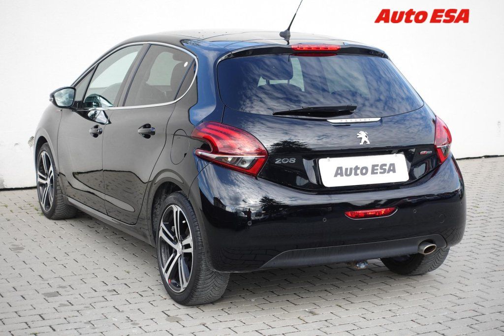Peugeot 208, 1.2PT,GT Line,AT,panor - fotka 4