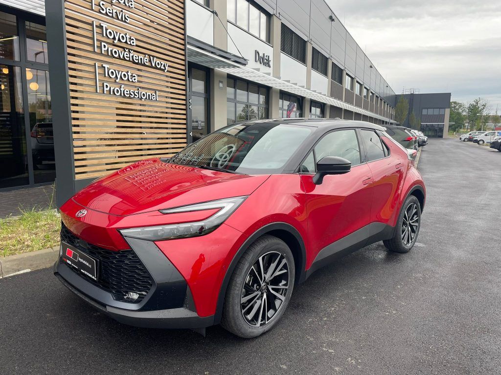 Toyota C-HR, 2.0 Plug In Hybrid Exe TechVIP - fotka 4