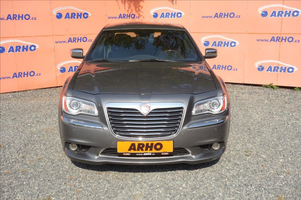 Lancia Thema, 3,0 CRD V6 140KW, PLATINUM. - fotka 2