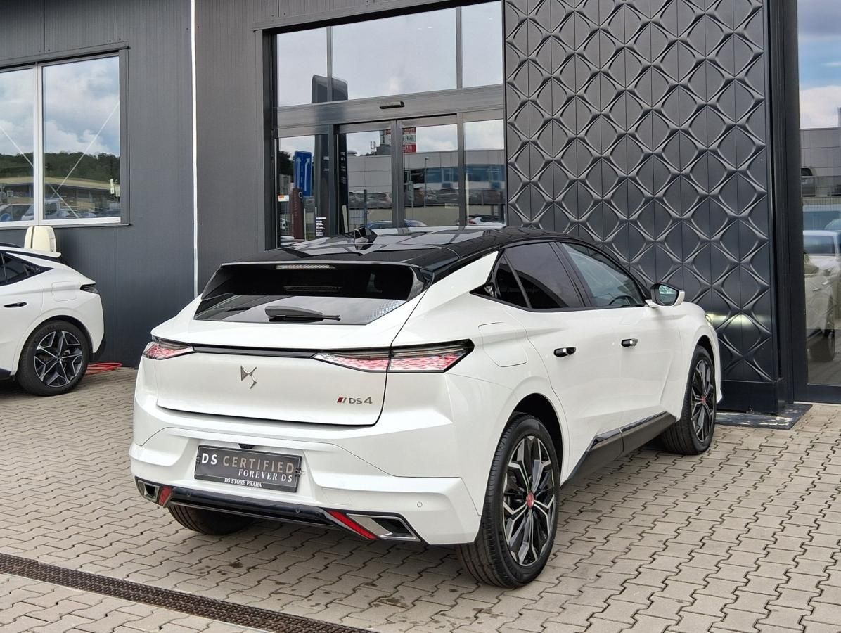 DS 4, PERFORM. LINE+ 1.2 PT 96 kW - fotka 3