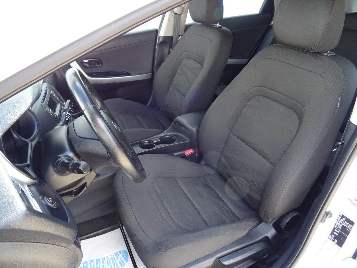 Kia Cee´d, 1.6GDi,99kW,1majČR,DPH,S.kniha - fotka 6
