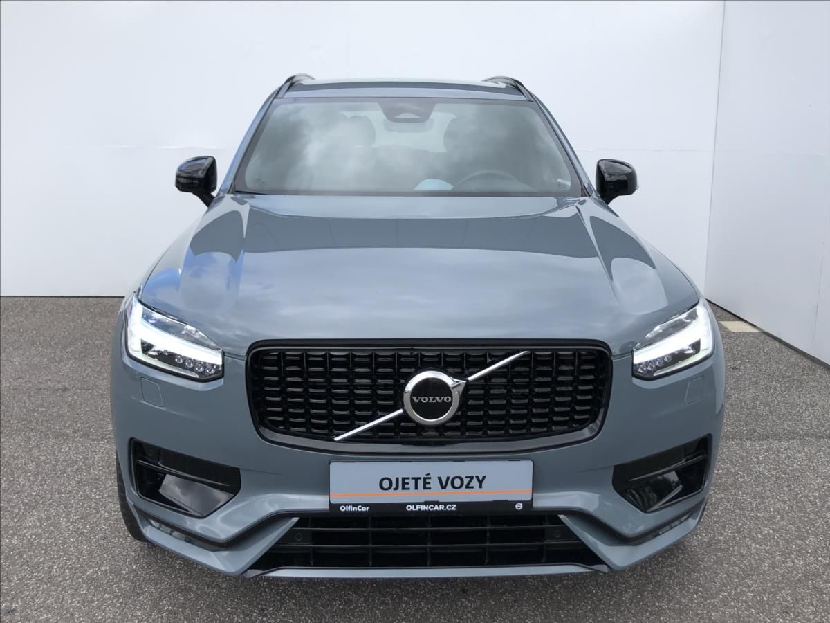 Volvo XC90, 2,0 AWD DIESEL PLUS 7 míst  B5 - fotka 4
