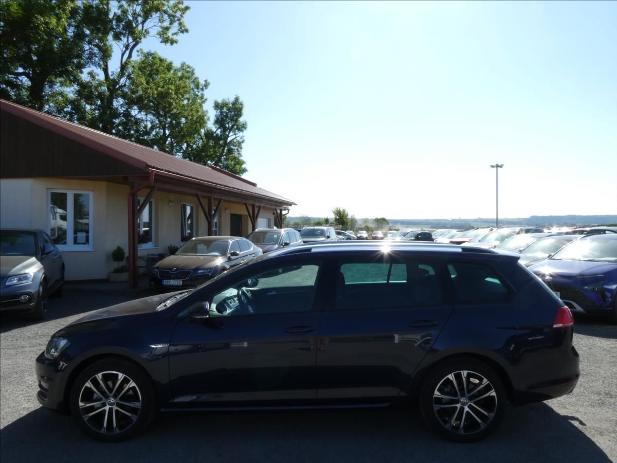 Volkswagen Golf, 2,0 TDi 1.maj.,LOUNGE,serviska - fotka 6