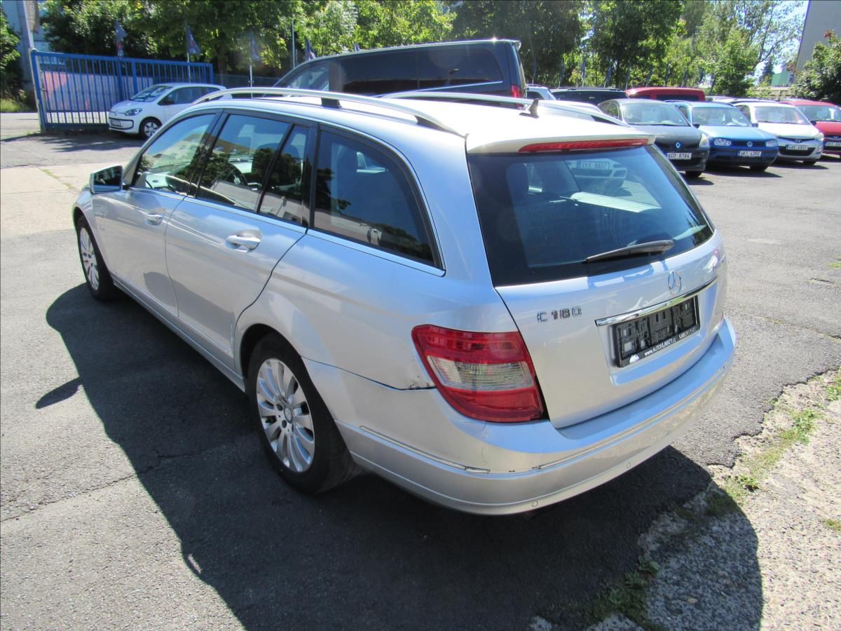 Mercedes-Benz Třídy C, 1,6 C 180 Kompresor Combi - fotka 4