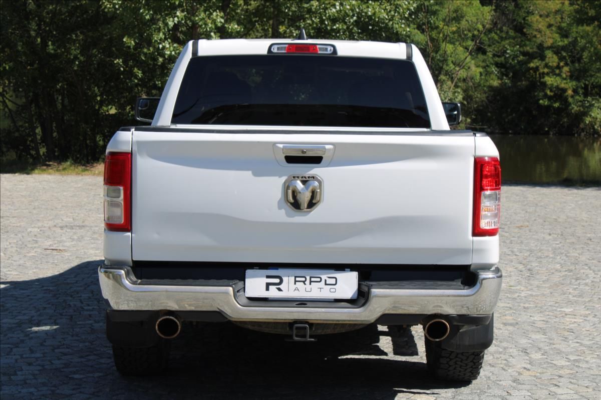 Dodge Ram, 1500 5.7 HEMI V8 4WD BIG HORN - fotka 5