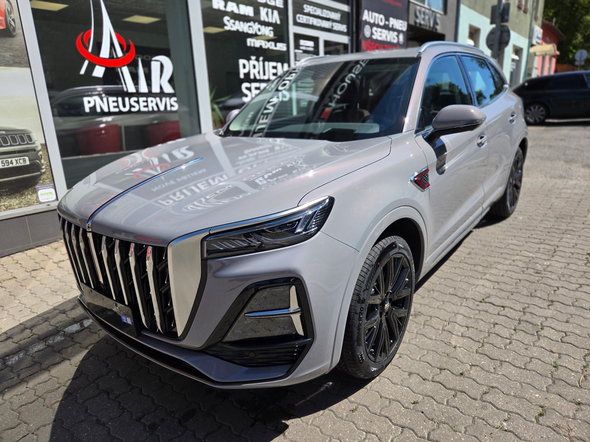 Hongqi HS5, 2.0T Executive 4WD - fotka 3