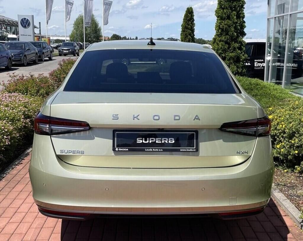 Škoda Superb, L&K  2,0 TDI 4x4 142 kW - fotka 5
