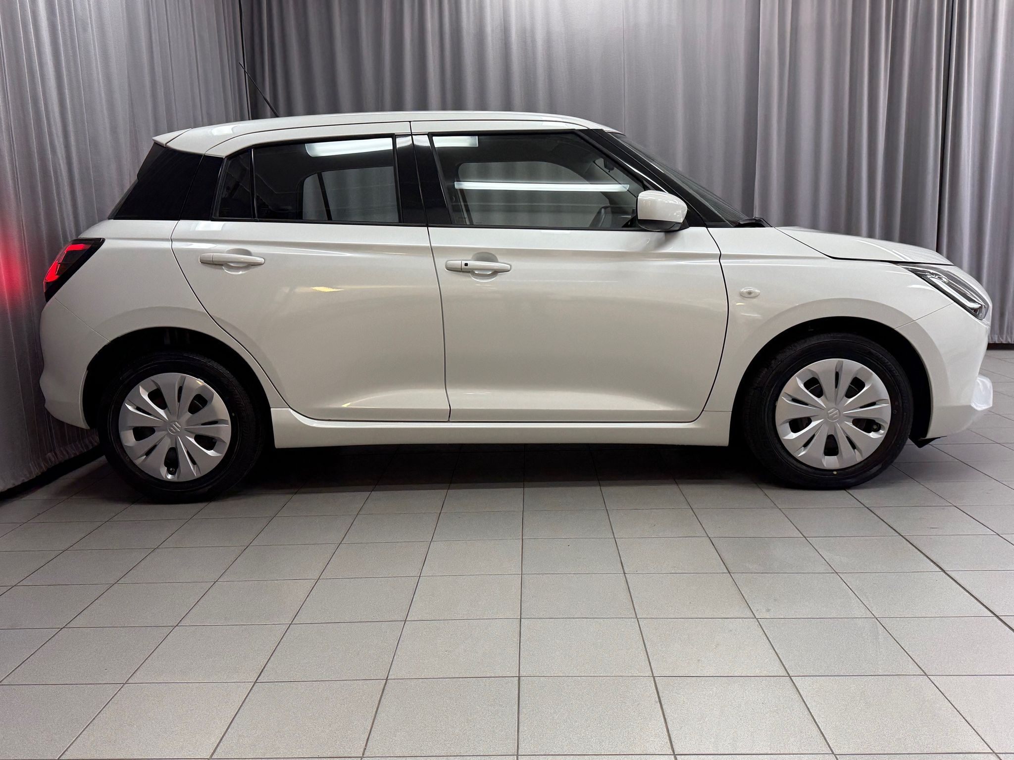 Suzuki Swift, 1,2 Comfort 4x2- vůz ve výrobě - fotka 4