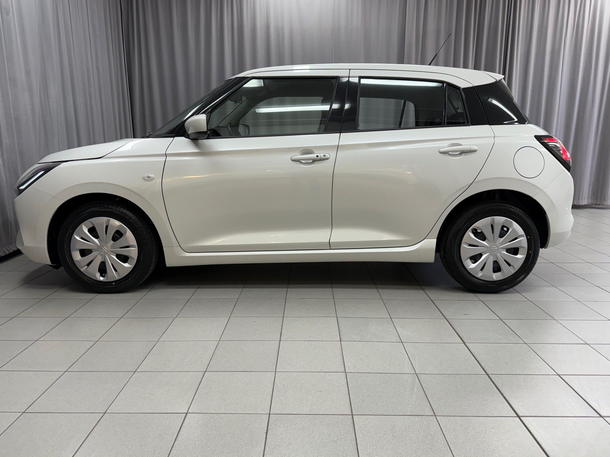 Suzuki Swift, 1,2 Comfort 4x2- vůz ve výrobě - fotka 5