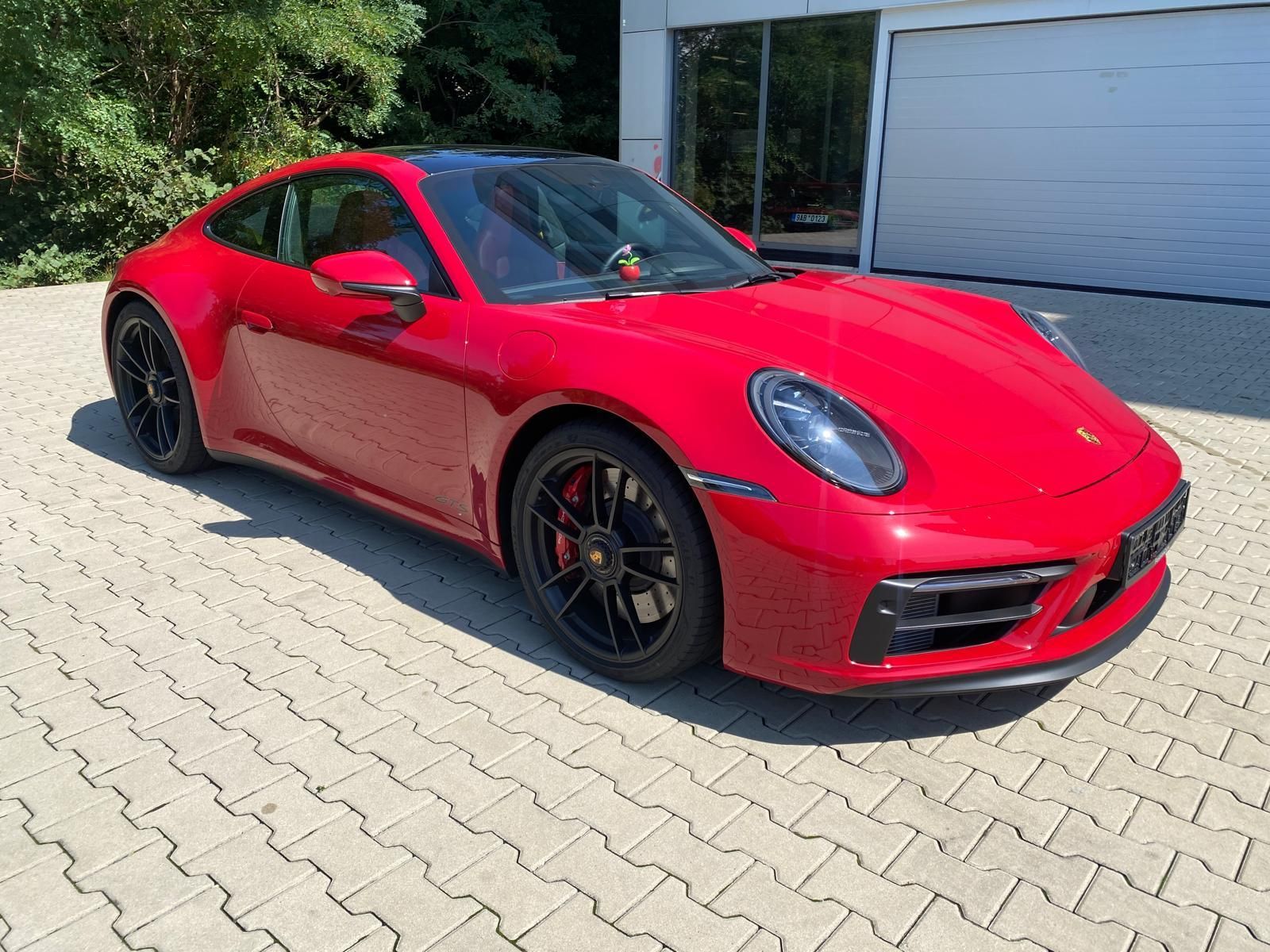 Porsche 911, GTS RED/RED LIFT-PANO-MAX