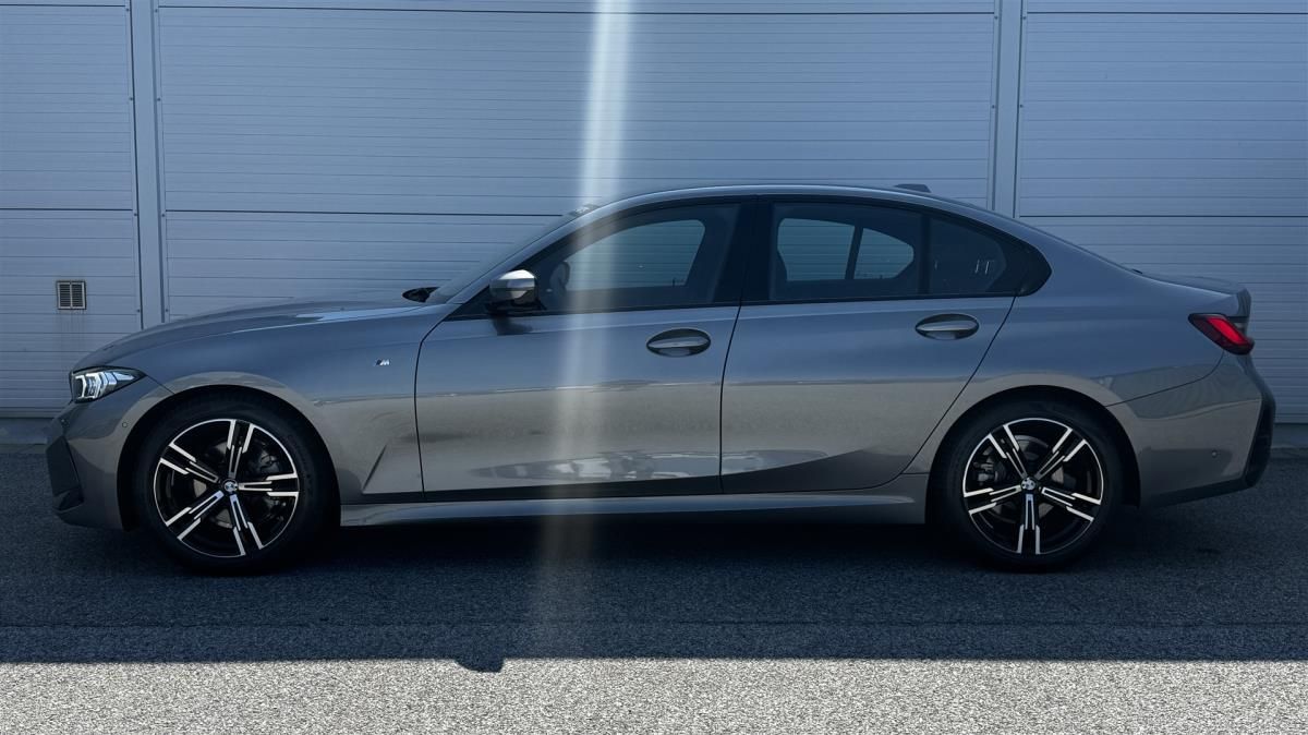 BMW Řada 3, 320d Sedan - fotka 3