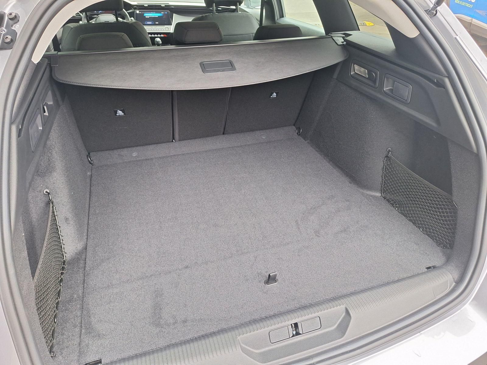 Peugeot 308, SW STYLE 1.5 BHDi 130k EAT8 - fotka 6