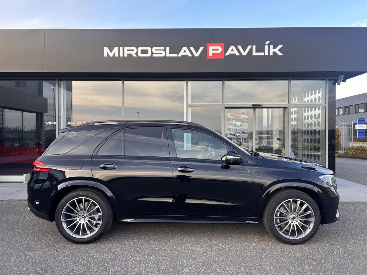 Mercedes-Benz GLE, 450d 4MATIC AMG NIGHT - fotka 4