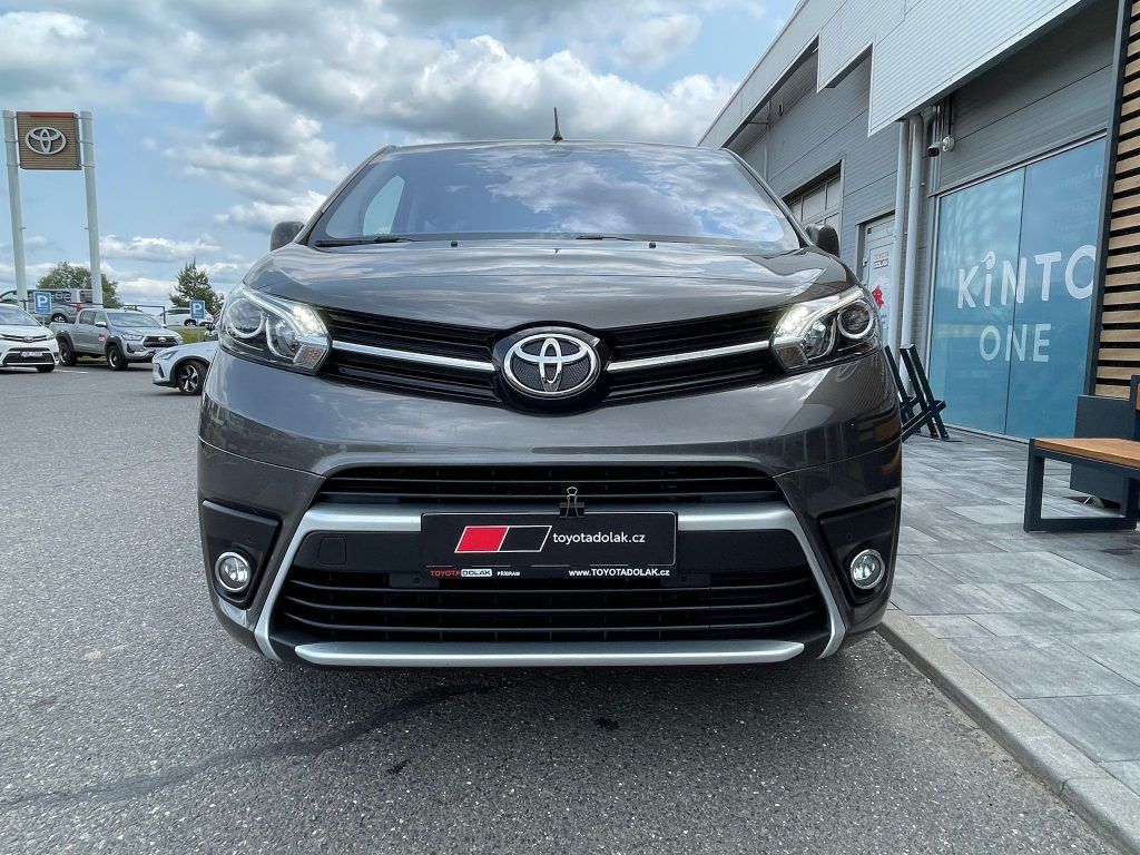 Toyota Proace Verso, Family NG16 2.0D - fotka 2